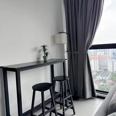 Urban Suites Two Or Three Bedroom Georgetown By Anc Jelutong Exterior photo