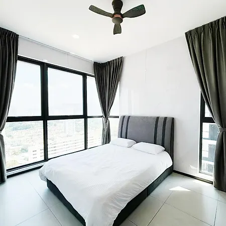 Urban Suites Two Or Three Bedroom Georgetown By Anc Jelutong Exterior photo