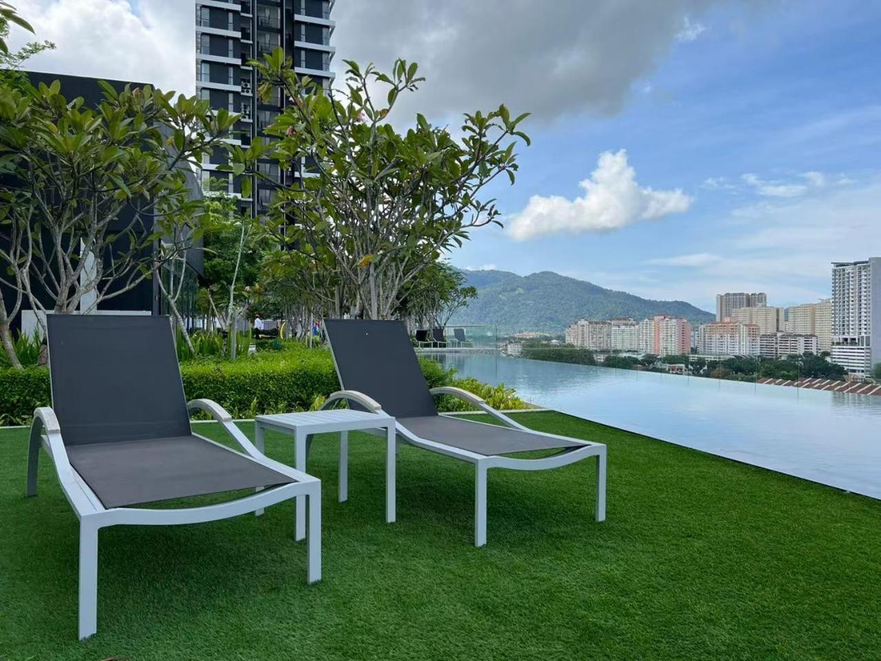 Urban Two Or Three Bedroom Georgetown By Anc *