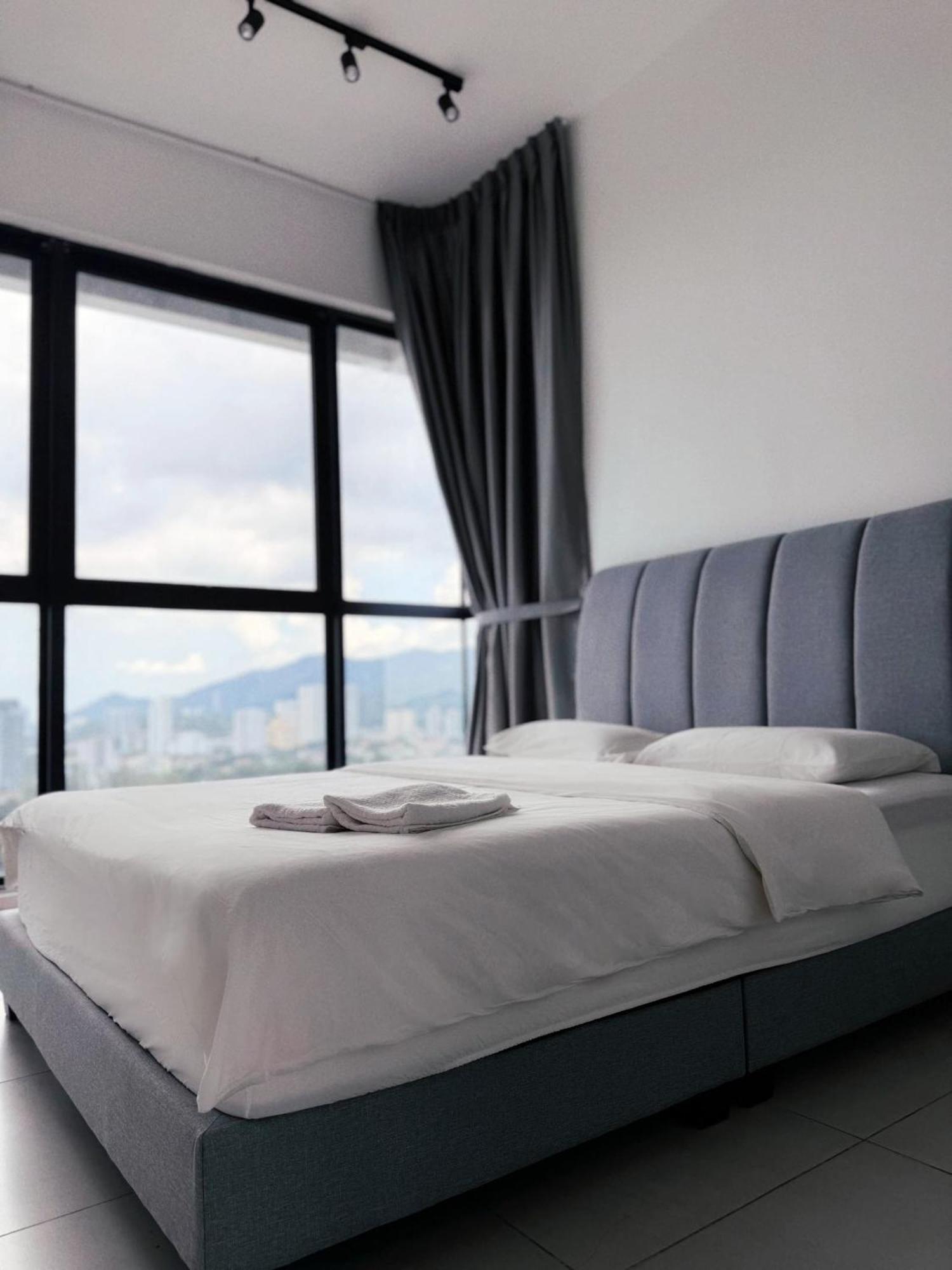 Urban Two Or Three Bedroom Georgetown By Anc