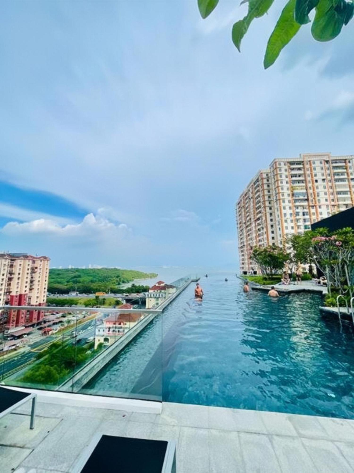 Urban Two Or Three Bedroom Georgetown By Anc