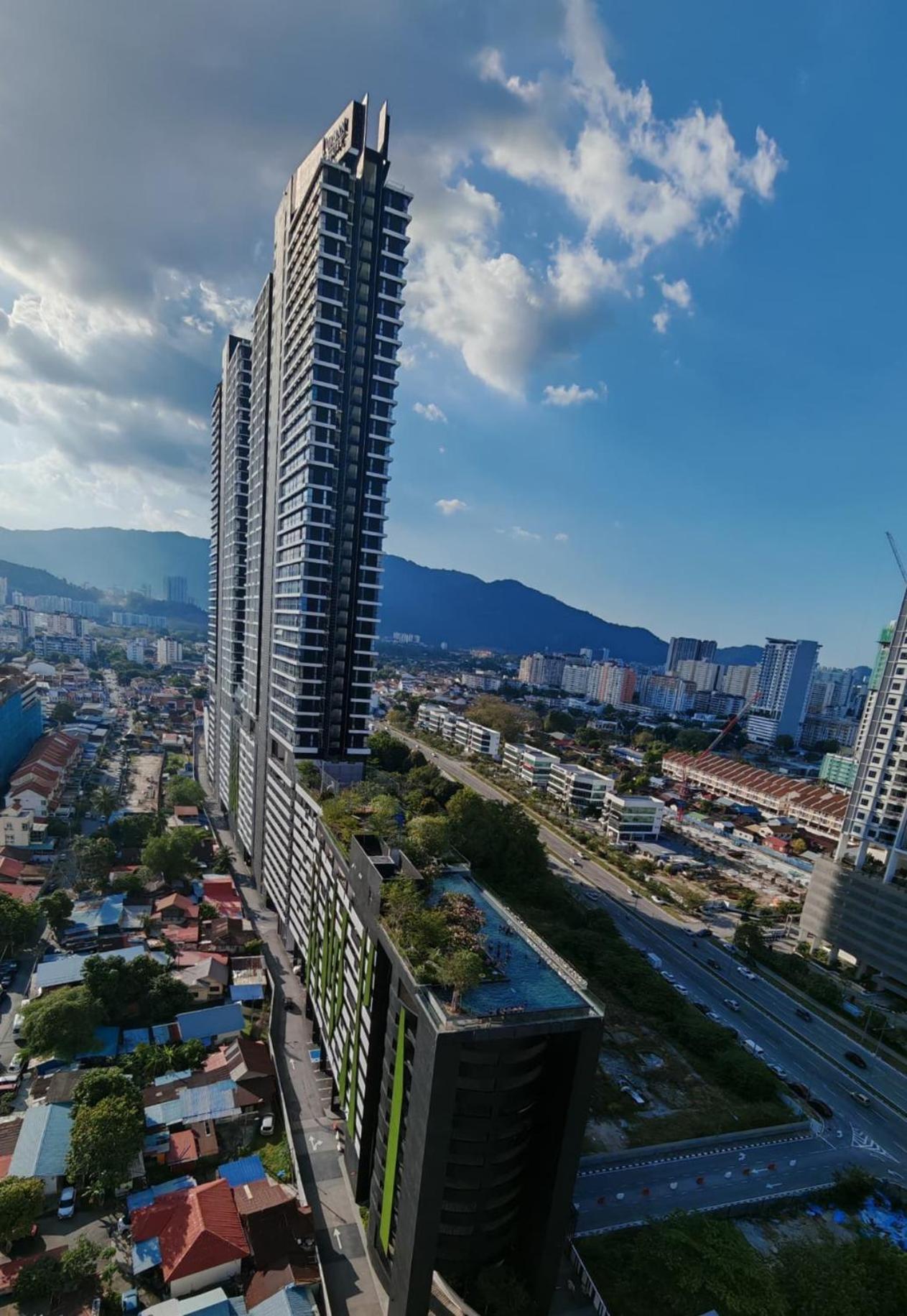 Urban Two Or Three Bedroom Georgetown By Anc
